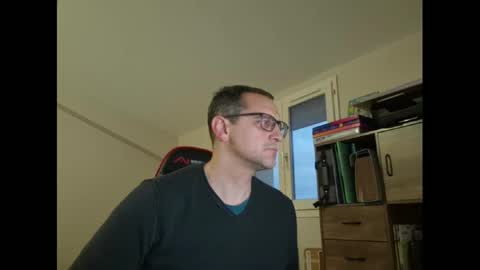 Snapshot of loic31_31 chatting on March 2025 06:00:01 PM loic31 online show from March 2025 06:00:01 PM