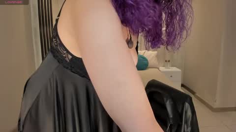 Loise online show from May 2026 11:32:02 PM