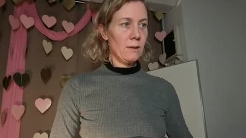 lola_belgium online show from February 2026 05:53:01 PM