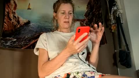 Snapshot of lola_belgium chatting on June 2026 04:44:02 AM lola_belgium online show from June 2026 04:44:02 AM