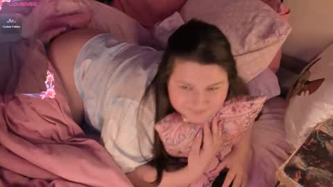 Snapshot of lola_flower_ chatting on February 2025 01:30:02 AM Sofiya online show from February 2025 01:30:02 AM