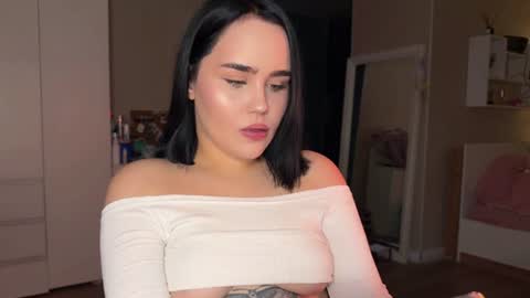 lola_razee online show from July 2026 11:44:01 PM