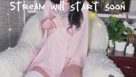 Snapshot of lola_sunnie chatting on October 2025 05:46:02 PM Adelia online show from October 2025 05:46:02 PM