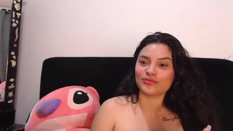 Snapshot of lolaa_staars chatting on February 2025 10:17:02 AM lolaa_staars online show from February 2025 10:17:02 AM