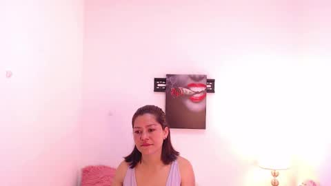 Snapshot of lolaandcamille chatting on November 2025 09:39:01 AM lolaandcamille online show from November 2025 09:39:01 AM