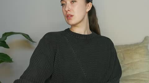 Snapshot of loladom chatting on November 2025 12:51:01 PM Frt Pr1ncess online show from November 2025 12:51:01 PM