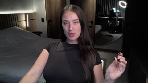 Snapshot of loladom chatting on July 2026 01:32:02 AM Frt Pr1ncess online show from July 2026 01:32:02 AM