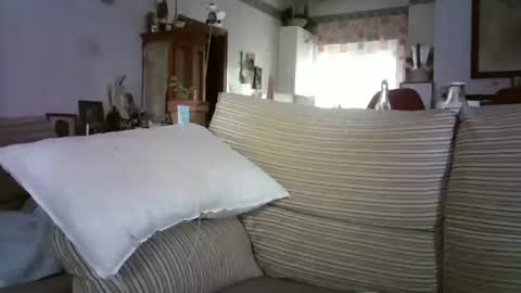 LOLA HUESO y ERIC online show from December 2025 09:36:02 AM