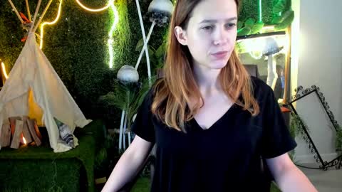 lolalemona online show from December 2024 03:11:01 PM