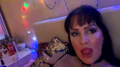 Snapshot of lolaley2 chatting on January 2025 04:43:02 PM Lolaley2 online show from January 2025 04:43:02 PM