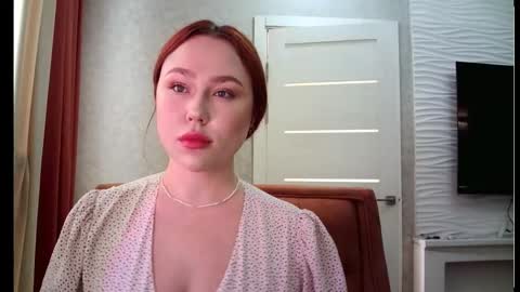 Lola online show from October 2025 07:58:02 AM