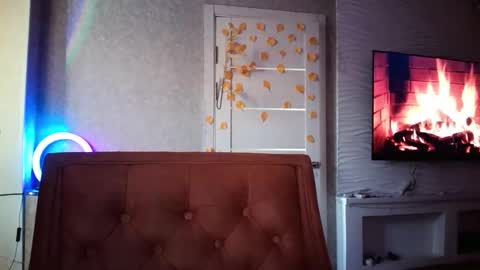 Lola online show from November 2025 11:41:01 AM