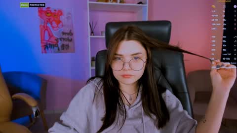 Lola pvt is OPEN online show from February 2025 12:38:02 PM