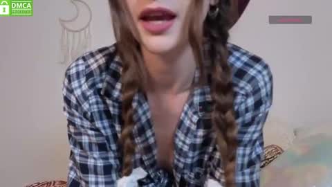 Lola 3 online show from October 2025 12:33:01 AM