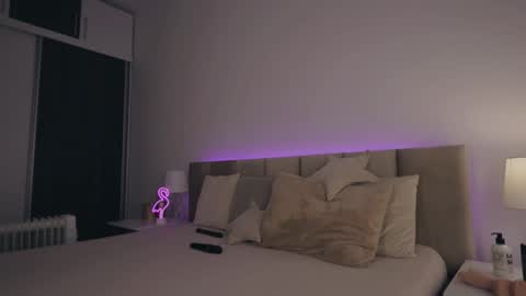 Lola online show from January 2026 09:31:02 PM