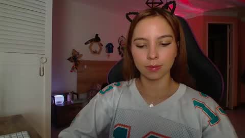 Lola doll online show from November 2025 08:32:01 PM