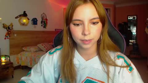 Lola doll online show from December 2025 08:05:02 PM