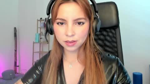 Snapshot of lolaverse chatting on May 2026 07:59:02 AM Lola doll online show from May 2026 07:59:02 AM