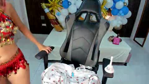 lolly18_ online show from October 2025 02:29:02 PM