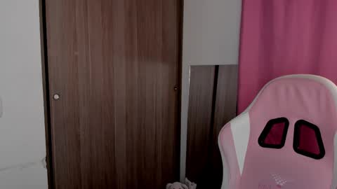 Snapshot of lolly_js_ chatting on September 2025 02:33:01 AM Lolly online show from September 2025 02:33:01 AM