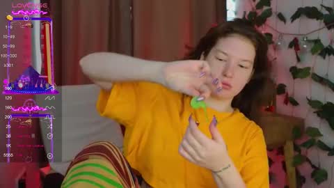 Snapshot of lolly_pump chatting on October 2025 08:01:01 AM Mona online show from October 2025 08:01:01 AM