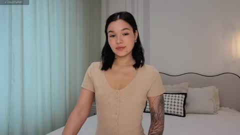 Snapshot of lolly_turner chatting on May 2026 05:16:02 AM lolly_turner online show from May 2026 05:16:02 AM