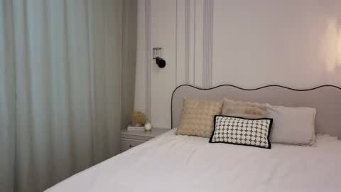 Snapshot of lolly_turner chatting on May 2026 05:01:02 AM lolly_turner online show from May 2026 05:01:02 AM