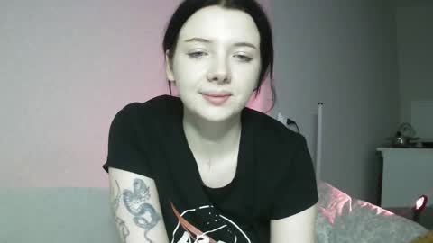 Snapshot of lollylol11 chatting on December 2025 02:36:02 PM Lilly online show from December 2025 02:36:02 PM