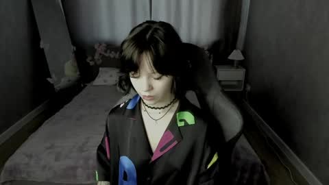 Loly online show from May 2026 01:11:02 AM