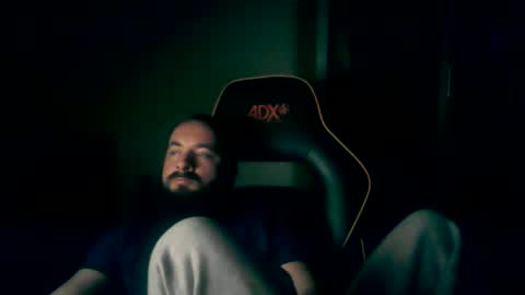 Snapshot of london_man1988 chatting on February 2025 07:07:01 PM london_man1988 online show from February 2025 07:07:01 PM