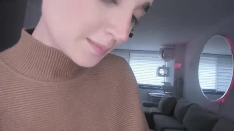 SABRINA online show from February 2025 08:42:01 PM