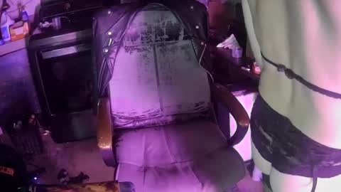 longbeachcd69 online show from October 2025 08:12:01 AM