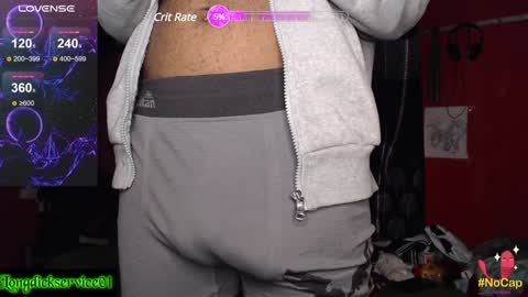 Snapshot of longdickservice01 chatting on December 2024 09:54:02 AM professionalbreastsucker online show from December 2024 09:54:02 AM