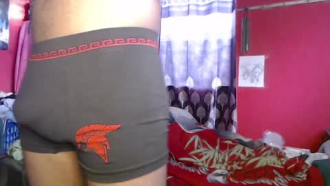 Snapshot of longdickservice01 chatting on January 2025 11:03:01 AM professionalbreastsucker online show from January 2025 11:03:01 AM