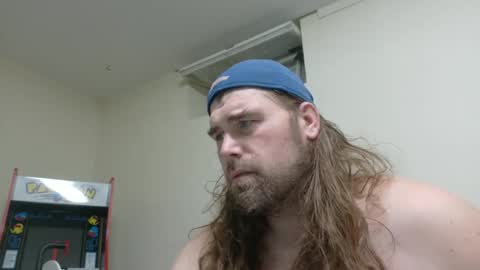 longhairedfreak1921 online show from September 2025 02:19:01 PM