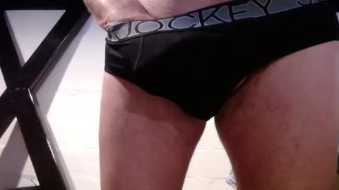 longleanguy online show from April 2026 06:38:01 PM