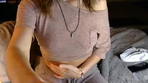 Snapshot of longlegstammy chatting on November 2025 11:43:01 PM Cutenurse91 online show from November 2025 11:43:01 PM