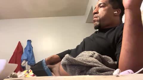 longmeat901 online show from November 2025 08:27:01 AM