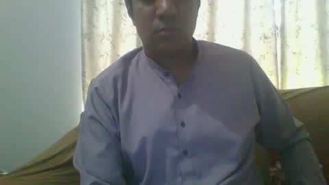 Snapshot of longthick1985 chatting on May 2026 07:58:01 AM Lleida-man online show from May 2026 07:58:01 AM