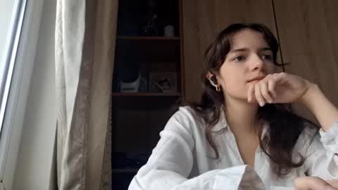 Kelly u can call Kelik online show from December 2025 08:34:01 AM