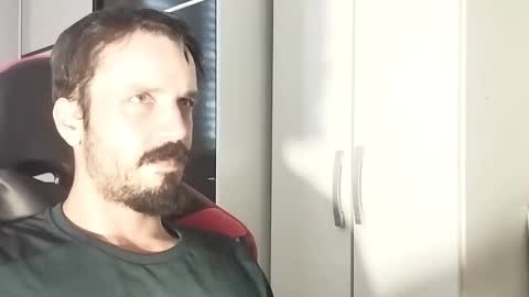 Lucas online show from February 2025 12:00:02 PM