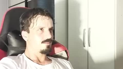 Lucas online show from February 2025 05:53:01 PM