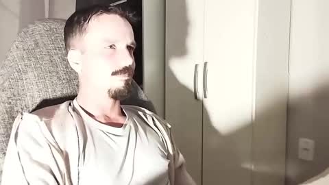 Lucas online show from October 2025 11:04:02 PM