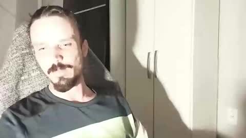 Lucas online show from November 2025 10:24:01 PM