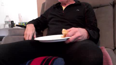 looking469 online show from March 2026 04:44:02 PM