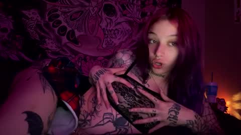 lookingforlona online show from September 2025 04:04:02 AM