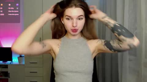 Luna online show from December 2025 06:28:01 AM