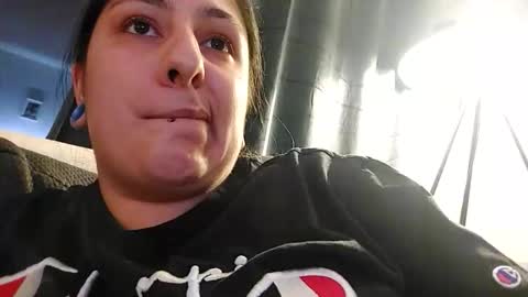 loolaunshaved online show from November 2025 11:48:01 PM