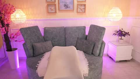 Snapshot of loonanyx chatting on November 2025 11:32:01 AM Loona Nyx online show from November 2025 11:32:01 AM