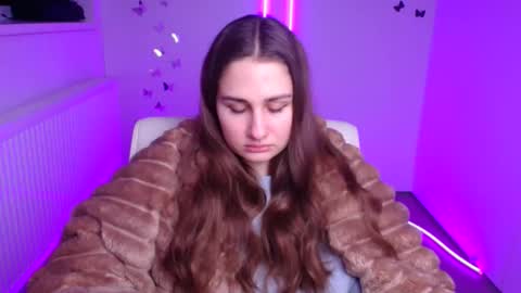 Snapshot of lora_kisses chatting on February 2026 07:23:01 AM Lora online show from February 2026 07:23:01 AM